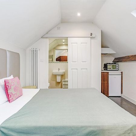 Quiet Double Studio Flat Lägenhet London Exteriör bild